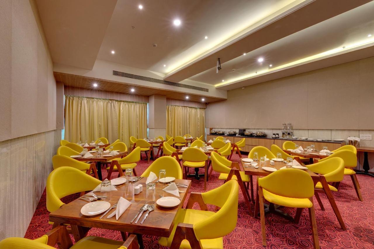 Viola Beacon Resort, Lonavala Esterno foto