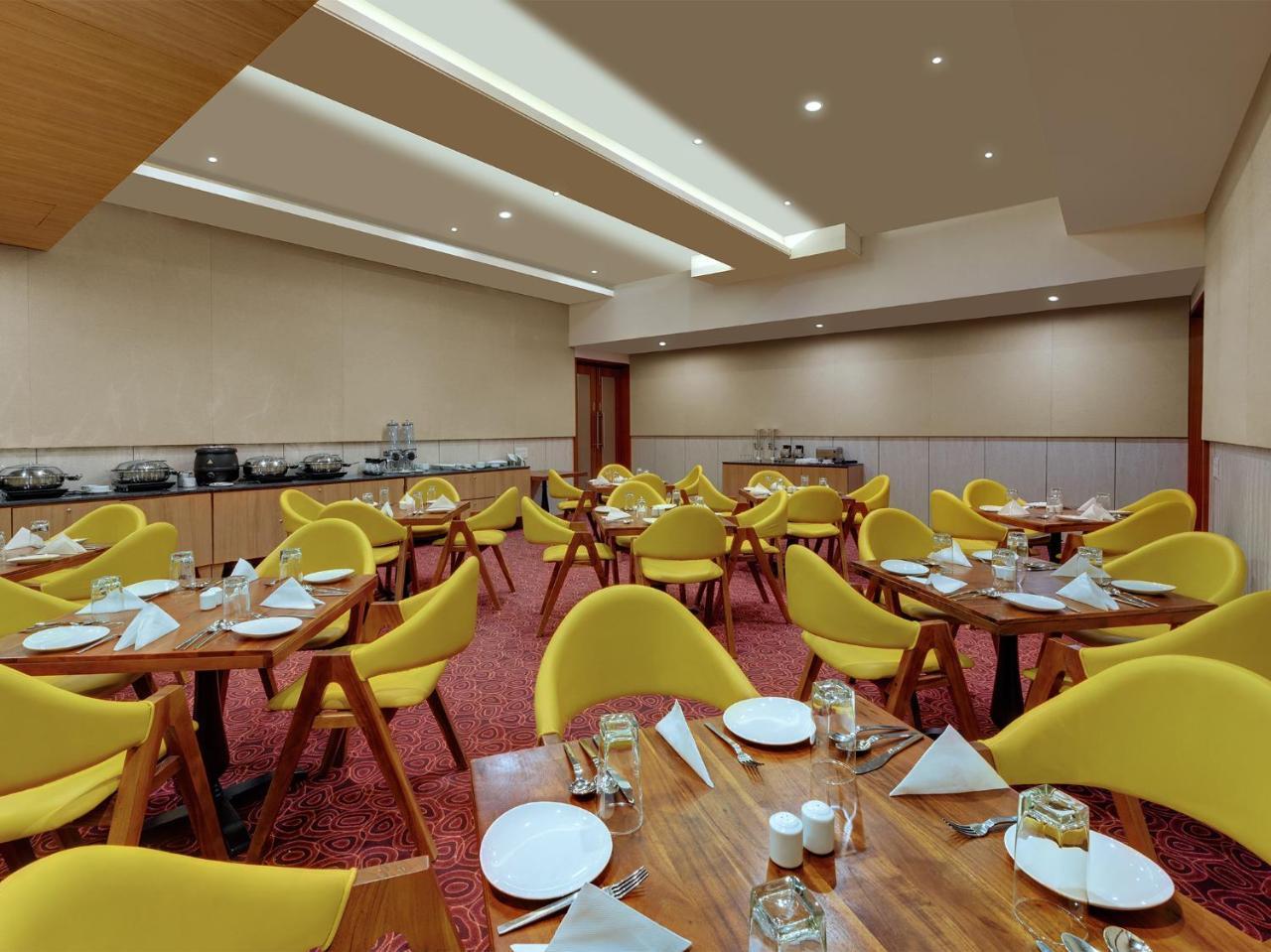 Viola Beacon Resort, Lonavala Esterno foto